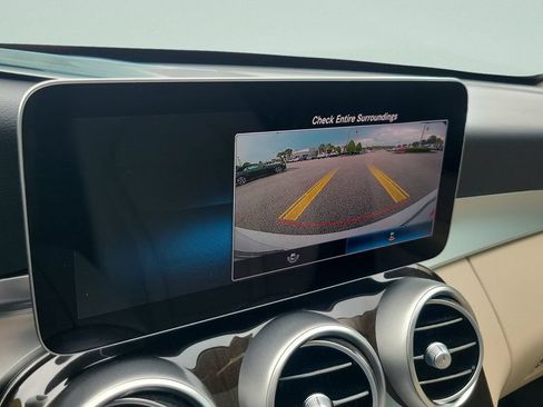 Used 2019 Mercedes-Benz C 300 4MATIC Sedan image 18
