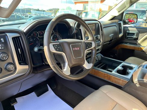 Used 2015 GMC Sierra 2500 SLT w/ Suspension Package, Off-Road image 11