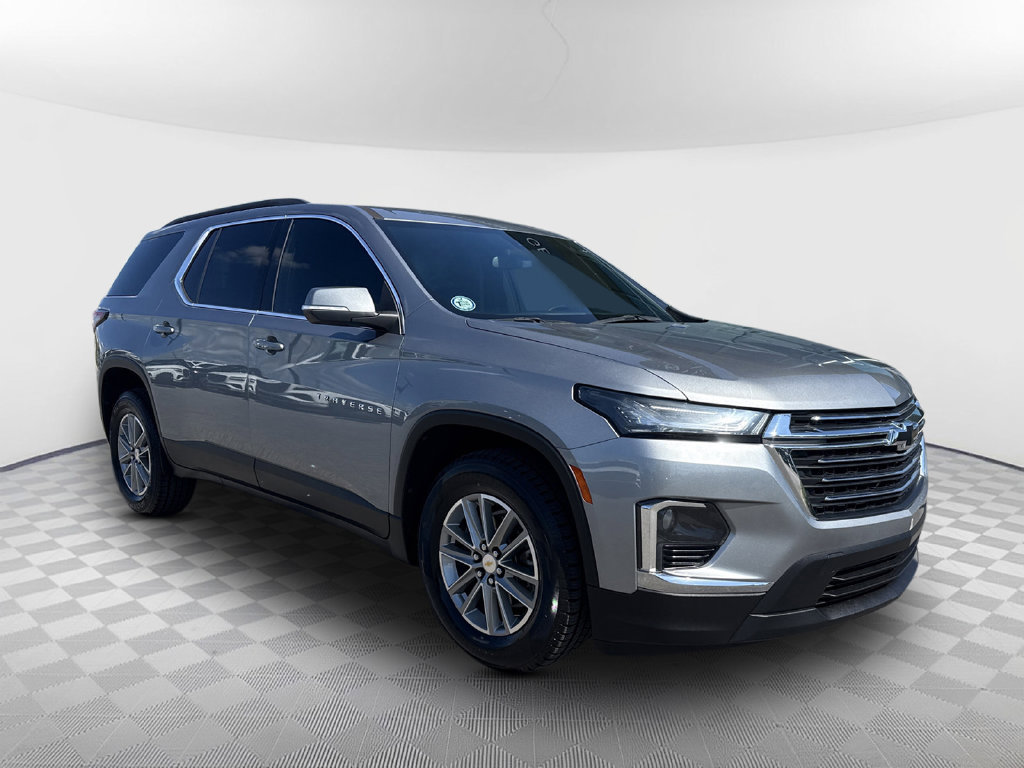 Used 2023 Chevrolet Traverse LT FWD image 3