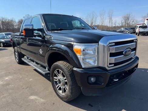 Used 2015 Ford F350 Platinum w/ Platinum Package image 7