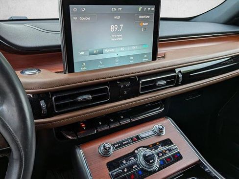 Used 2022 Lincoln Aviator Reserve w/ Elements Package Plus image 6