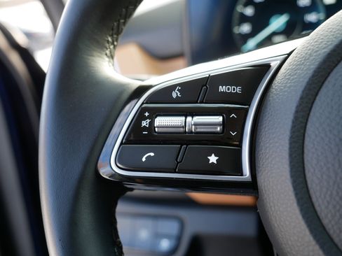 Certified 2024 Kia Seltos EX image 28