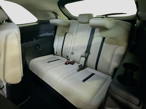 Used 2024 MAZDA CX-90 Plug-In Hybrid w/ Preferred image 31