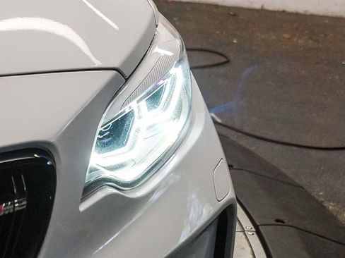 Used 2018 BMW M2 image 7