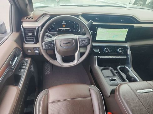 Certified 2024 GMC Sierra 2500 Denali w/ Technology Package AWD/4WD image 10