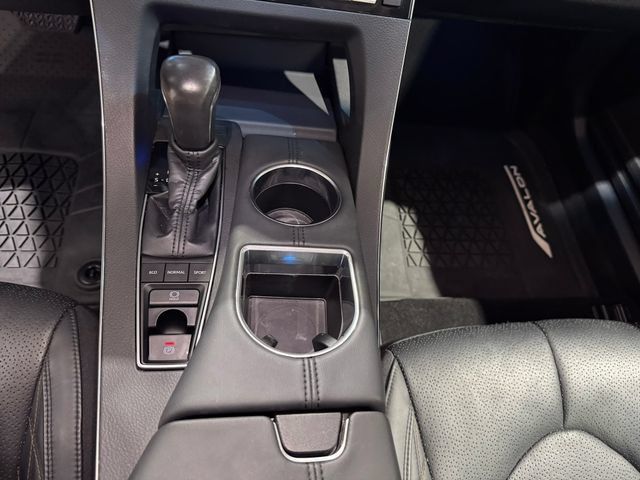 Used 2021 Toyota Avalon Limited AWD/4WD image 15