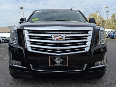 Used 2020 Cadillac Escalade Platinum AWD/4WD image 4