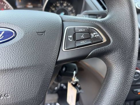 Used 2017 Ford Escape SE FWD image 23