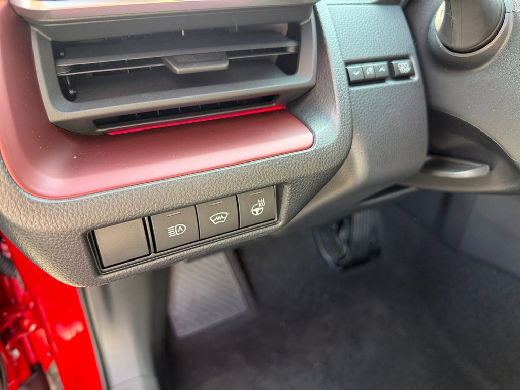 New 2026 Toyota Prius Plug-In Hybrid FWD image 27