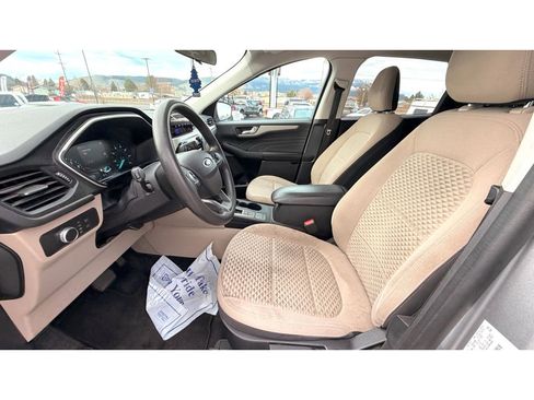 Used 2021 Ford Escape SE image 18