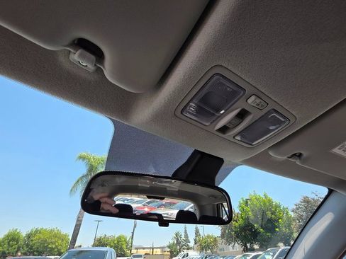 New 2025 Hyundai Venue SEL image 36