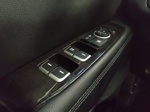 Used 2018 Kia Sorento AWD image 27