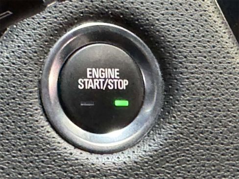 Used 2022 Cadillac XT5 Premium Luxury image 25