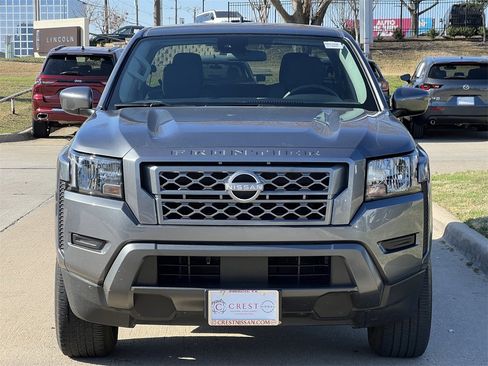 Certified 2024 Nissan Frontier SV w/ Technology Package image 8