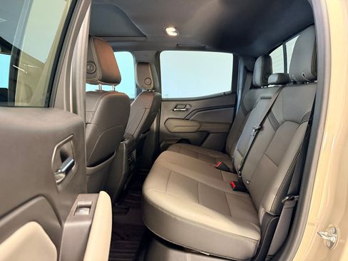 Used 2023 Chevrolet Colorado ZR2 w/ ZR2 Convenience Package III image 13