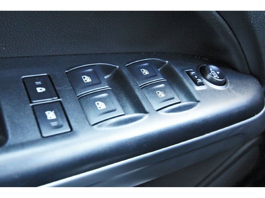 Used 2022 Chevrolet Colorado LT w/ Redline Special Edition RWD image 22