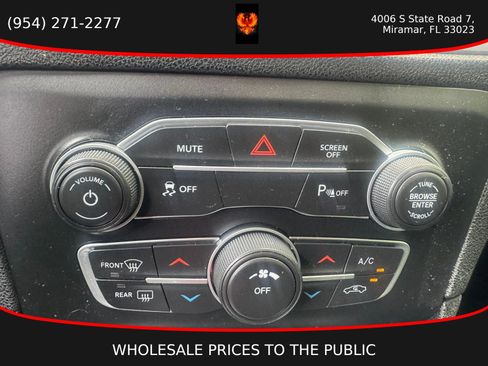 Used 2023 Dodge Charger SXT RWD image 16