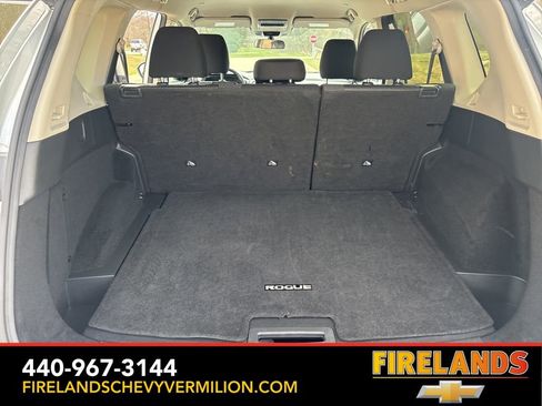 Used 2024 Nissan Rogue SV image 44