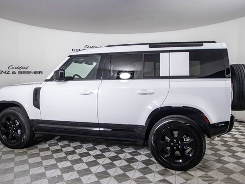 Used 2026 Land Rover Defender 110 X-Dynamic SE AWD/4WD image 11
