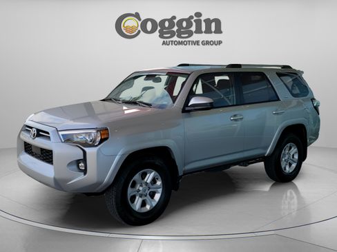Used 2024 Toyota 4Runner SR5 RWD image 1