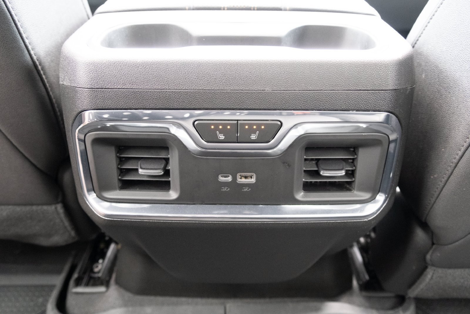 Used 2024 Chevrolet Silverado 3500 High Country w/ High Country Premium Package AWD/4WD image 20