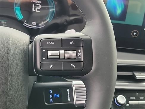 New 2026 Hyundai Santa Fe SE image 6