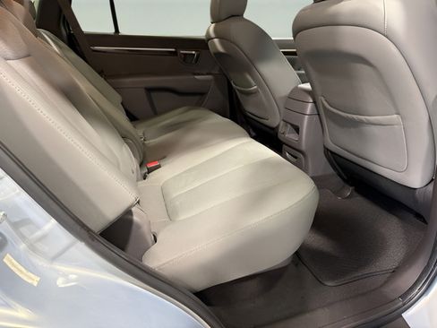 Used 2010 Hyundai Santa Fe GLS w/ Premium Pkg 2 FWD image 31