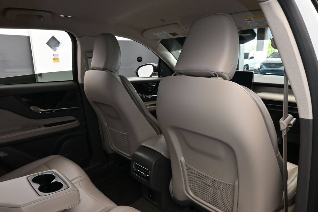 Used 2023 Lincoln Corsair FWD image 42