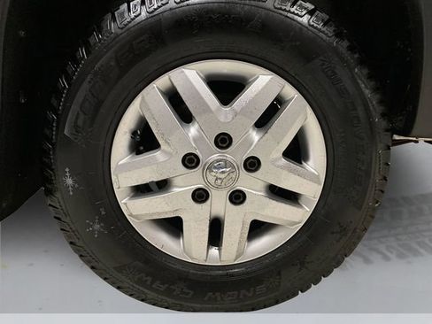 Used 2014 RAM ProMaster 2500 w/ Interior Convenience Group image 14