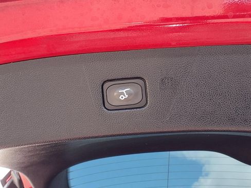 Used 2022 Ford Edge Titanium AWD/4WD image 19