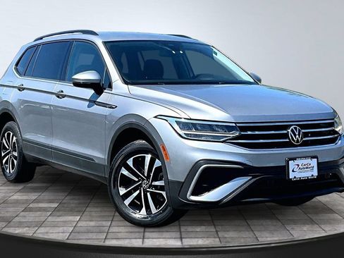 Used 2023 Volkswagen Tiguan S AWD/4WD image 3