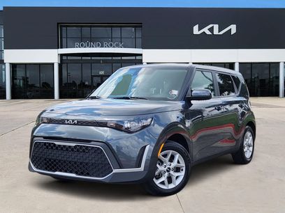 Used 2025 Kia Soul LX w/ LX Technology Package