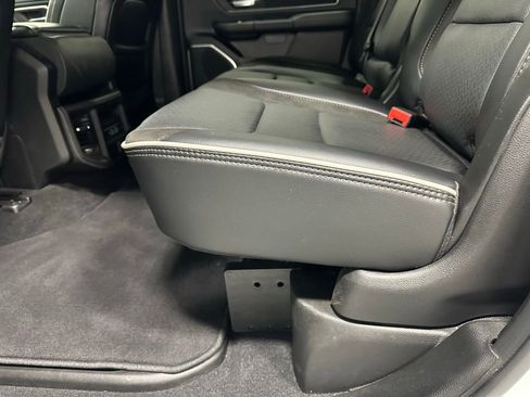 Used 2025 RAM 1500 Laramie image 42