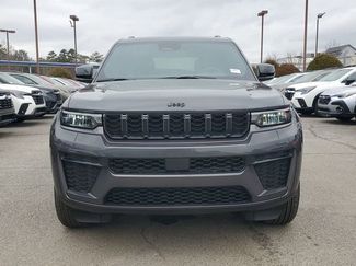 New 2026 Jeep Grand Cherokee Altitude video 2