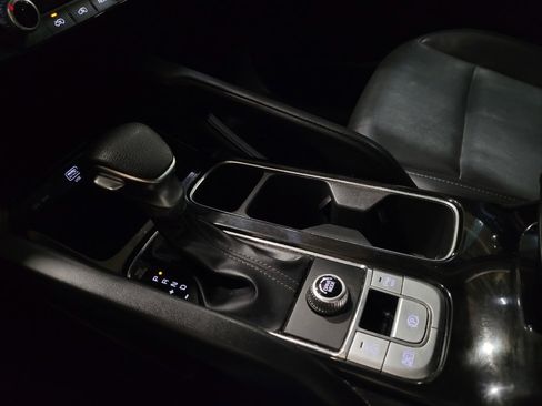 Used 2021 Kia Telluride LX FWD image 26