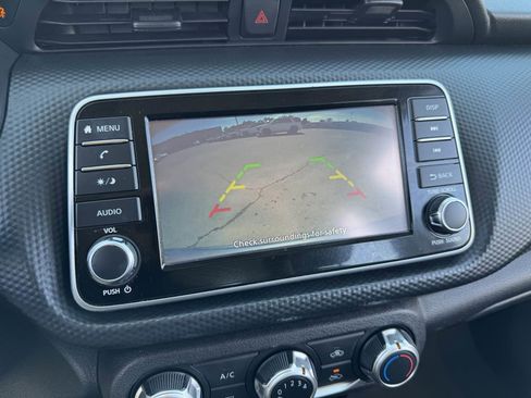 Used 2021 Nissan Kicks S image 27