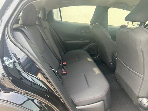 Used 2026 Toyota Prius Plug-In Hybrid FWD image 6