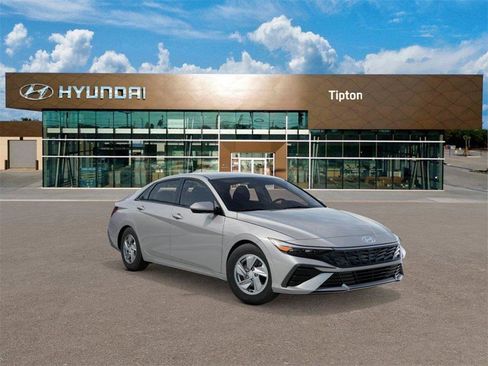 New 2026 Hyundai Elantra SE w/ Cargo Package image 2