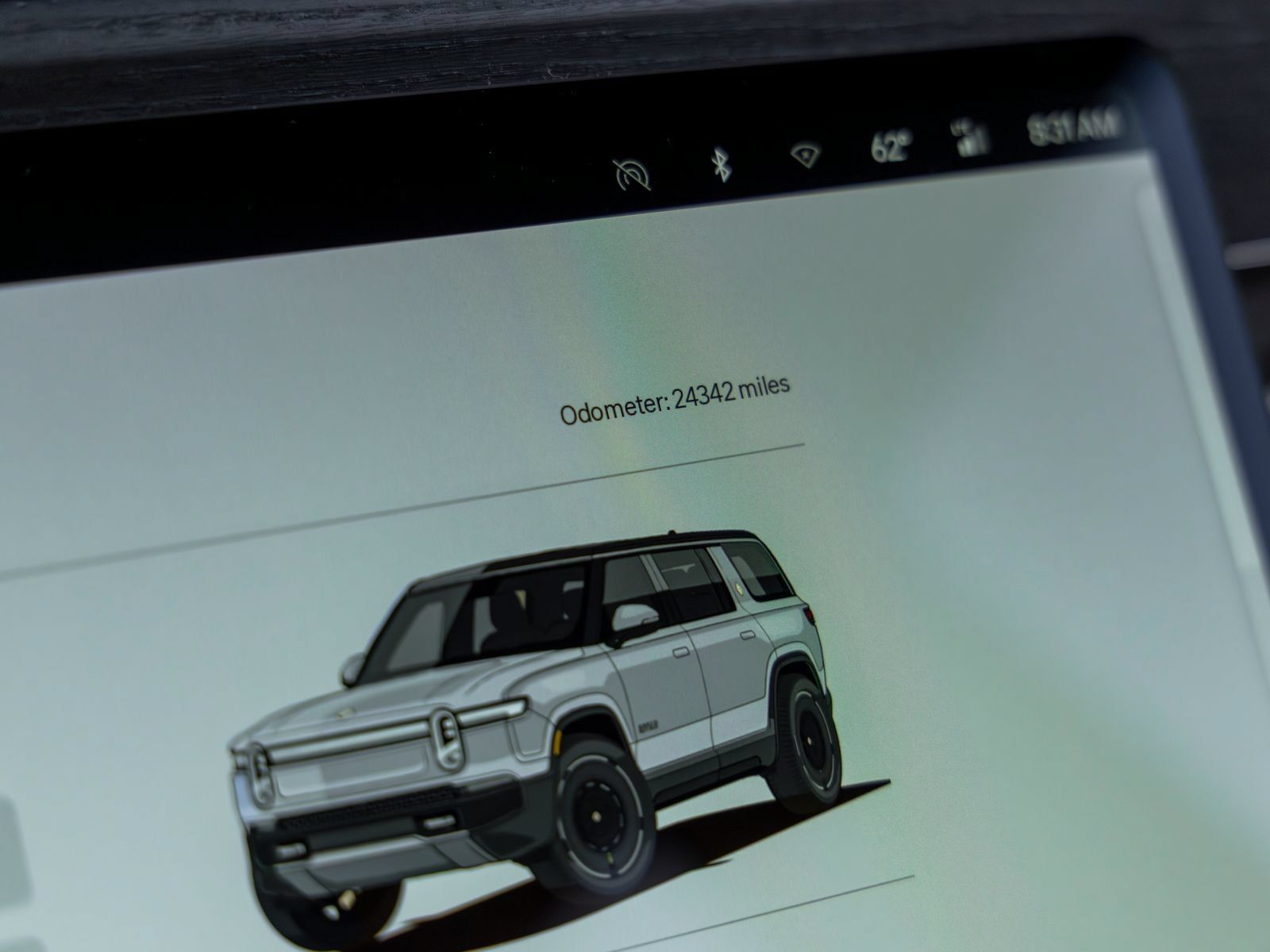 Used 2025 Rivian R1S Adventure Dual AWD/4WD image 32