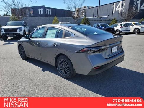 New 2026 Nissan Sentra SV w/ SV Convenience Package FWD image 4