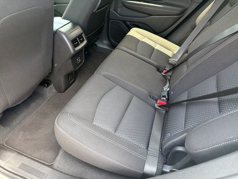 Used 2022 GMC Terrain SLE w/ Driver Convenience Package FWD image 24