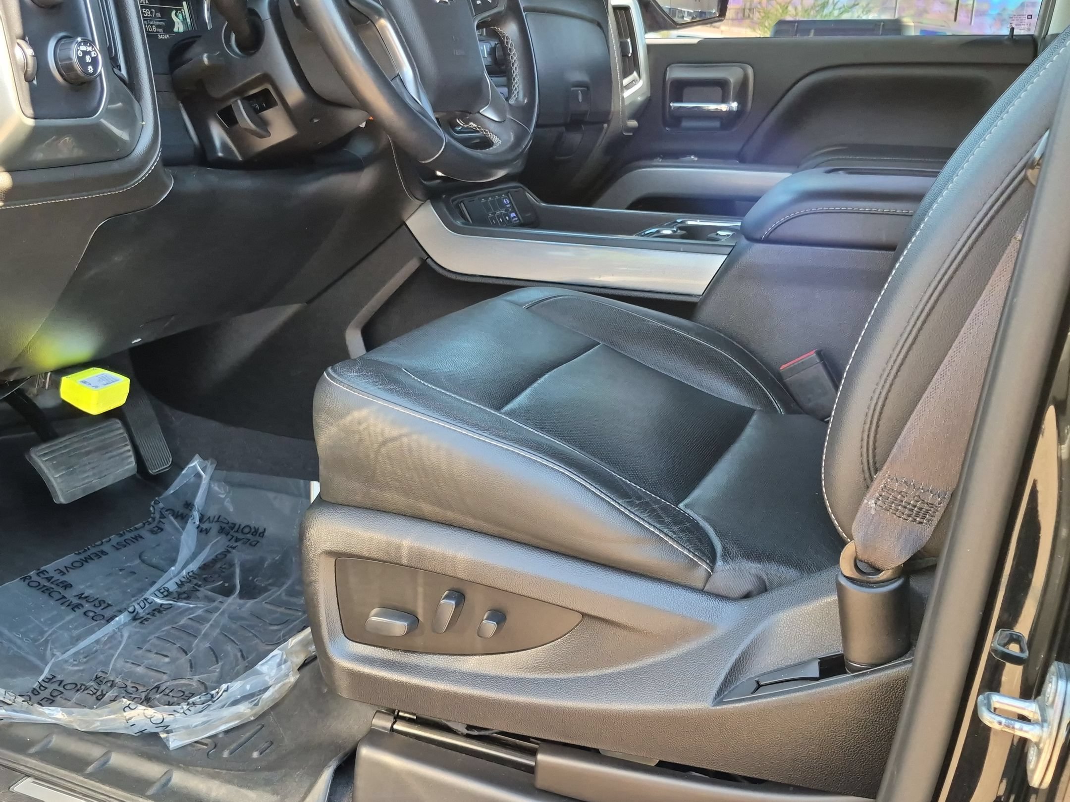 Used 2018 Chevrolet Silverado 1500 LTZ Z71 w/ LTZ Plus Package AWD/4WD image 22
