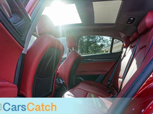 Used 2021 Alfa Romeo Stelvio Ti w/ Nero Edizione image 19