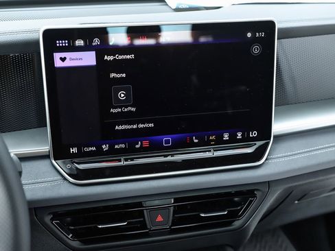 New 2026 Volkswagen Tiguan SE R-Line image 25