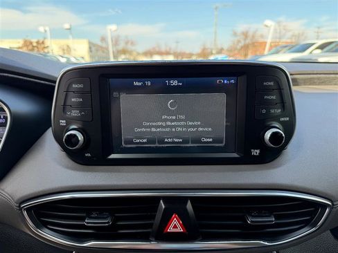 Used 2019 Hyundai Santa Fe SE image 37