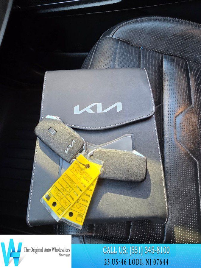 Used 2022 Kia Telluride SX w/ SX Prestige Package AWD/4WD image 30