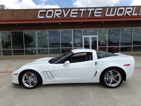 Used 2013 Chevrolet Corvette Grand Sport w/ 3LT Preferred Equipment Group RWD image 9