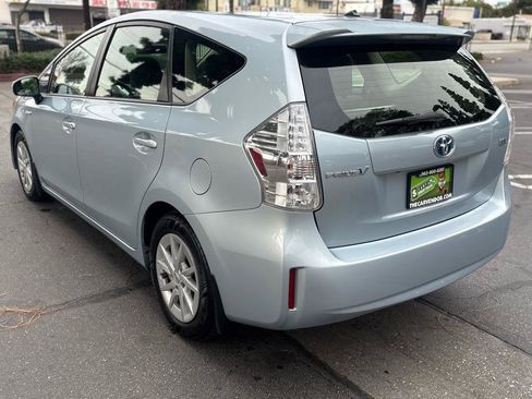 Used 2013 Toyota Prius V Two image 7