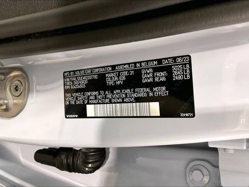 Used 2024 Volvo XC40 B5 Plus w/ Protection Package Premier AWD/4WD image 20