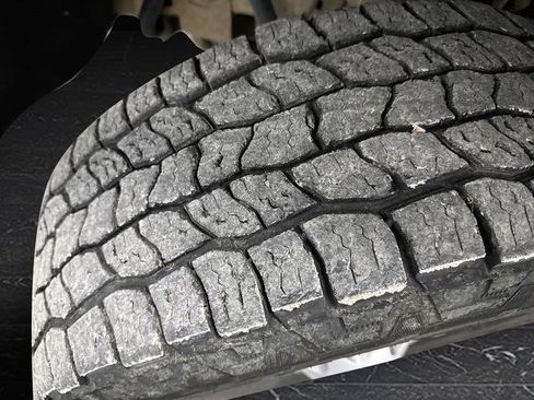 Used 2023 GMC Sierra 2500 SLE w/ Driver Alert Package I image 38